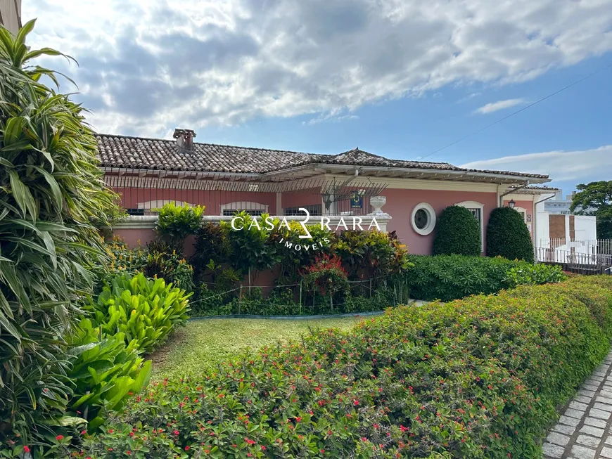 Foto 1 de Casa com 4 Quartos à venda, 536m² em Agronômica, Florianópolis