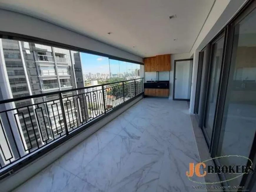 Foto 1 de Apartamento com 3 Quartos para alugar, 149m² em Moema, São Paulo