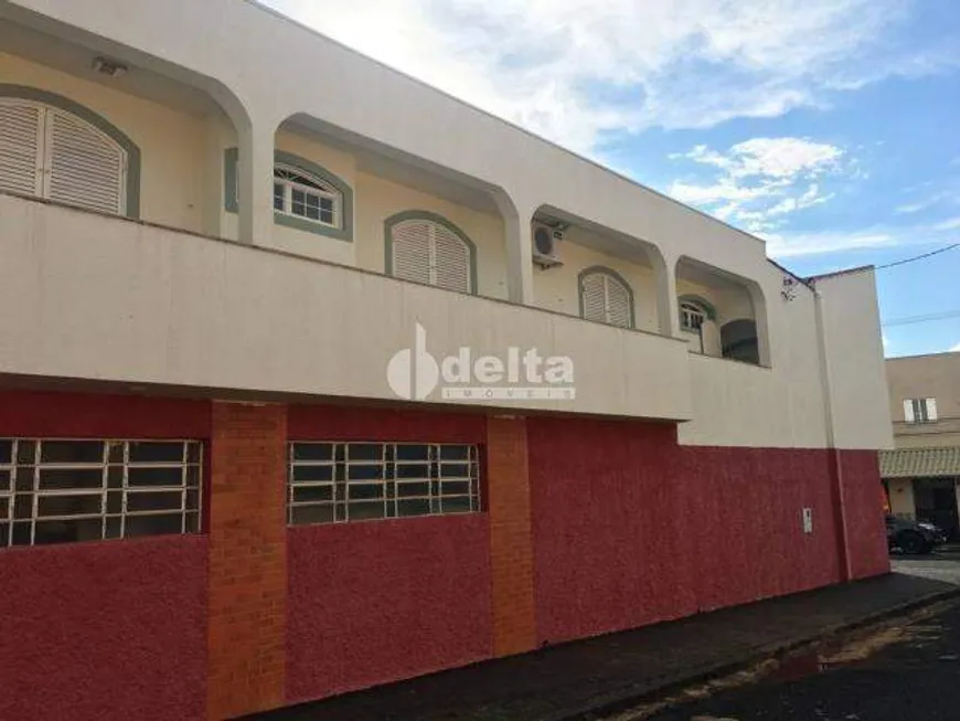 Foto 1 de Apartamento com 3 Quartos à venda, 1130m² em Bom Jesus, Uberlândia