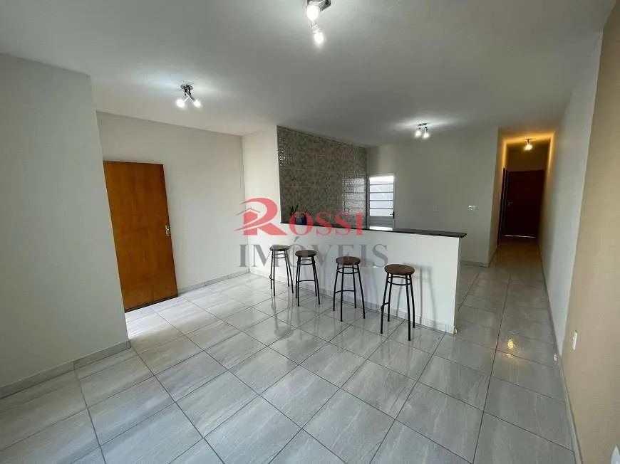 Foto 1 de Casa com 2 Quartos à venda, 63m² em Novo Jardim Wenzel, Rio Claro