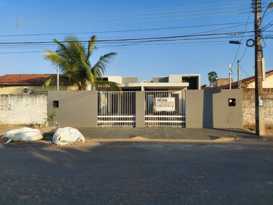 Casa na Rua Manga Larga, 1, Jardim Jockey Club em Cuiabá, por R$ 350.000 -  Viva Real