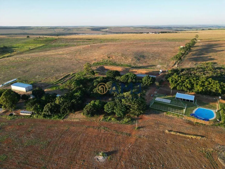 Foto 1 de Fazenda/Sítio com 5 Quartos à venda, 1400m² em Zona Rural, Alexânia