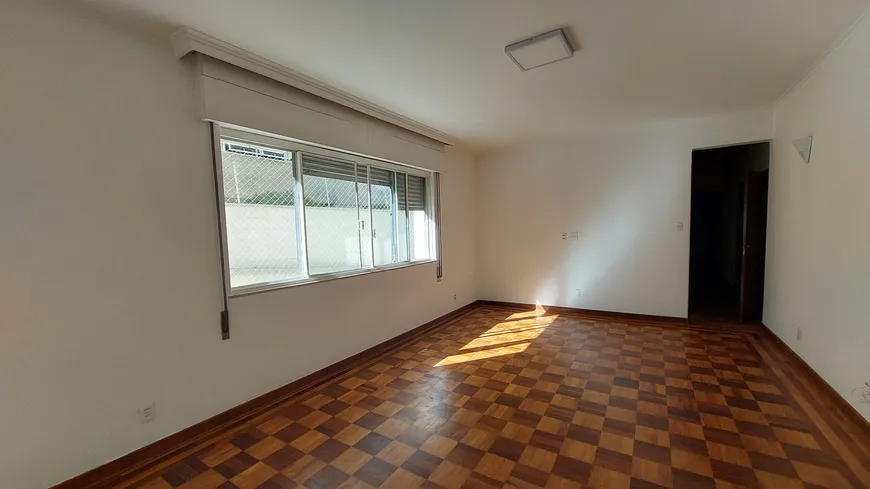 Foto 1 de Apartamento com 3 Quartos para alugar, 125m² em Jardim Paulista, São Paulo