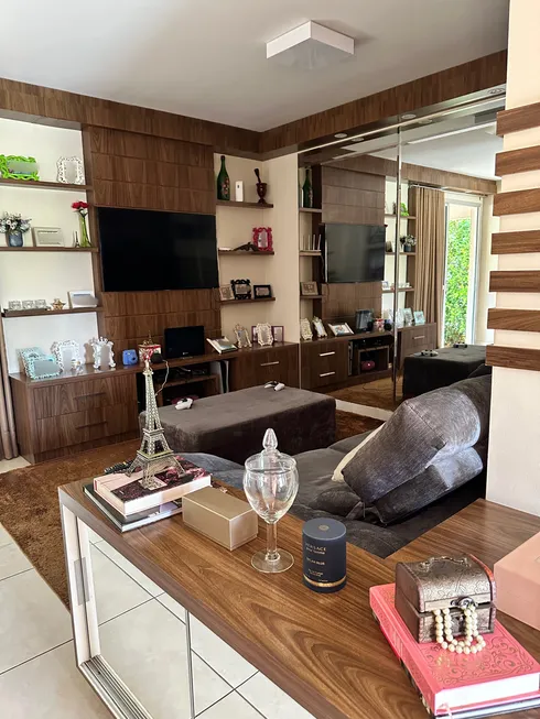 Foto 1 de Casa de Condomínio com 3 Quartos à venda, 125m² em Residencial Itamaraca, Goiânia