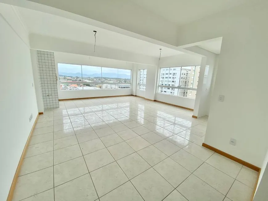 Foto 1 de Apartamento com 3 Quartos à venda, 120m² em Centro, Capão da Canoa