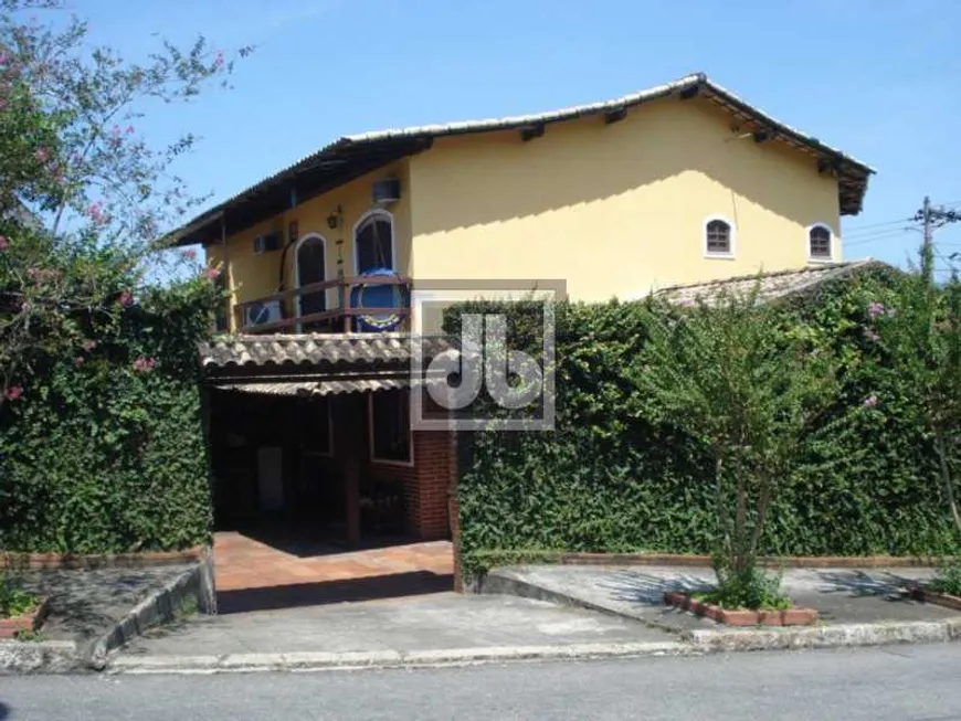 Foto 1 de Casa com 4 Quartos à venda, 220m² em Tanque, Rio de Janeiro