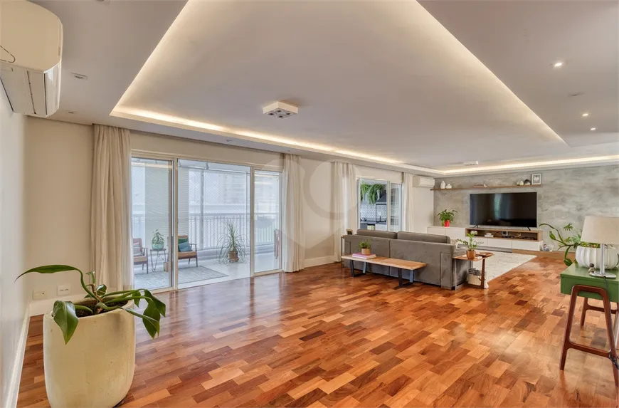 Foto 1 de Apartamento com 4 Quartos à venda, 315m² em Alto Da Boa Vista, São Paulo