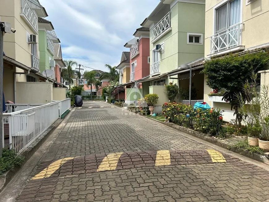 Foto 1 de Casa de Condomínio com 4 Quartos à venda, 162m² em Recreio Dos Bandeirantes, Rio de Janeiro