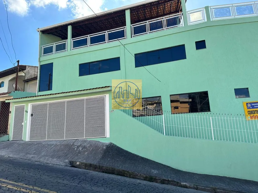 Foto 1 de Cobertura com 3 Quartos à venda, 294m² em Vila Tibirica, Santo André
