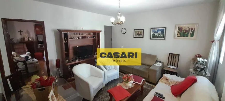 Foto 1 de Casa com 3 Quartos à venda, 240m² em Vila Assuncao, Santo André