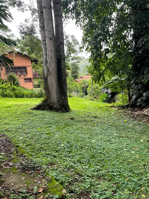 Foto 1 de Lote/Terreno à venda, 932m² em Floresta, Juiz de Fora