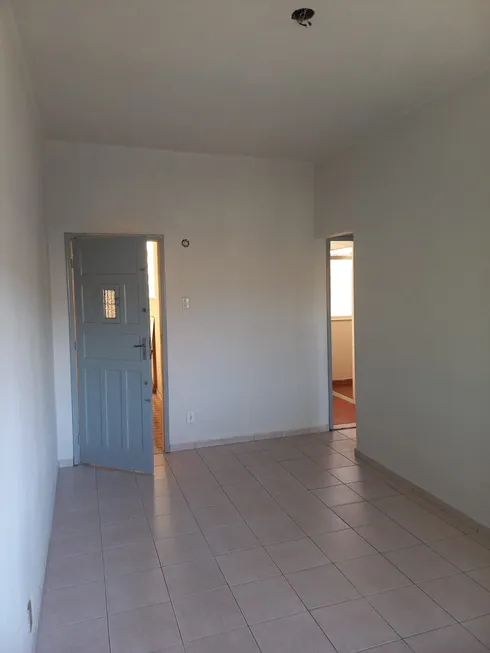 Foto 1 de Apartamento com 1 Quarto para alugar, 50m² em Penha Circular, Rio de Janeiro