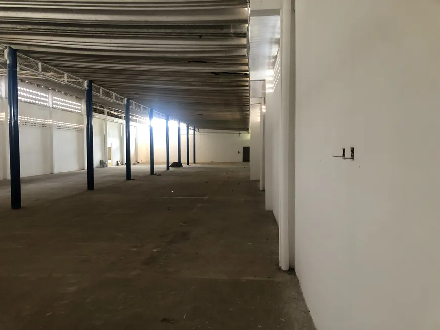 Foto 1 de Galpão/Depósito/Armazém para alugar, 1600m² em Intermares, Cabedelo