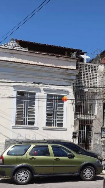 Foto 1 de Casa com 7 Quartos à venda, 120m² em São Domingos, Niterói