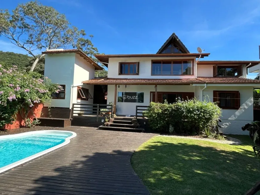 Foto 1 de Casa com 5 Quartos para alugar, 280m² em Campeche, Florianópolis