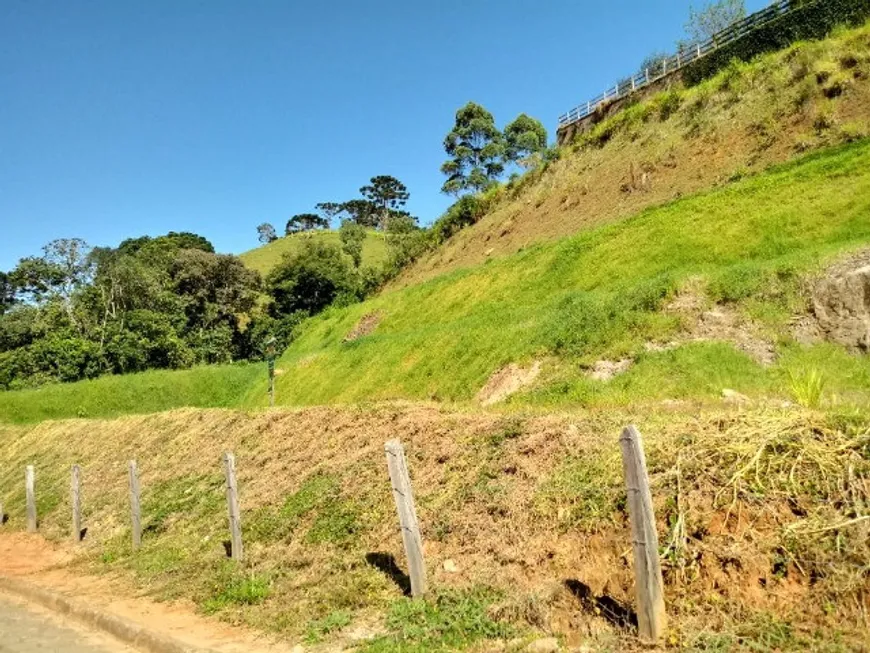 Foto 1 de Lote/Terreno à venda, 200m² em , Delfim Moreira