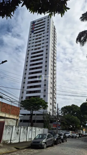 Foto 1 de Apartamento com 2 Quartos para alugar, 50m² em Madalena, Recife