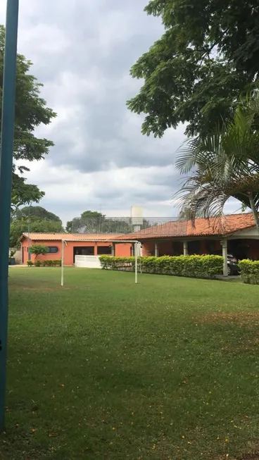 Foto 1 de Fazenda/Sítio com 2 Quartos à venda, 400m² em Jardim Maria da Glória, Aracoiaba da Serra