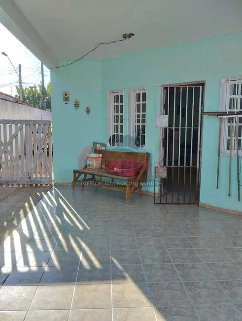 Foto 1 de Casa com 2 Quartos à venda, 88m² em Barranco Alto, Caraguatatuba