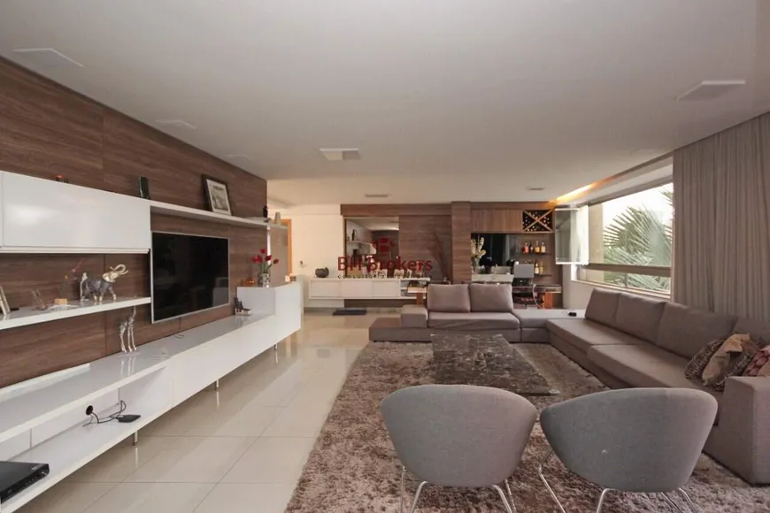 Foto 1 de Apartamento com 4 Quartos à venda, 500m² em Vila Paris, Belo Horizonte