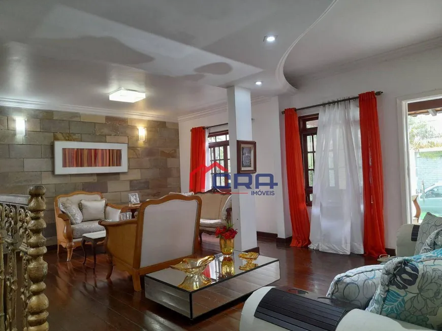 Foto 1 de Casa com 3 Quartos à venda, 185m² em Santa Rosa, Barra Mansa