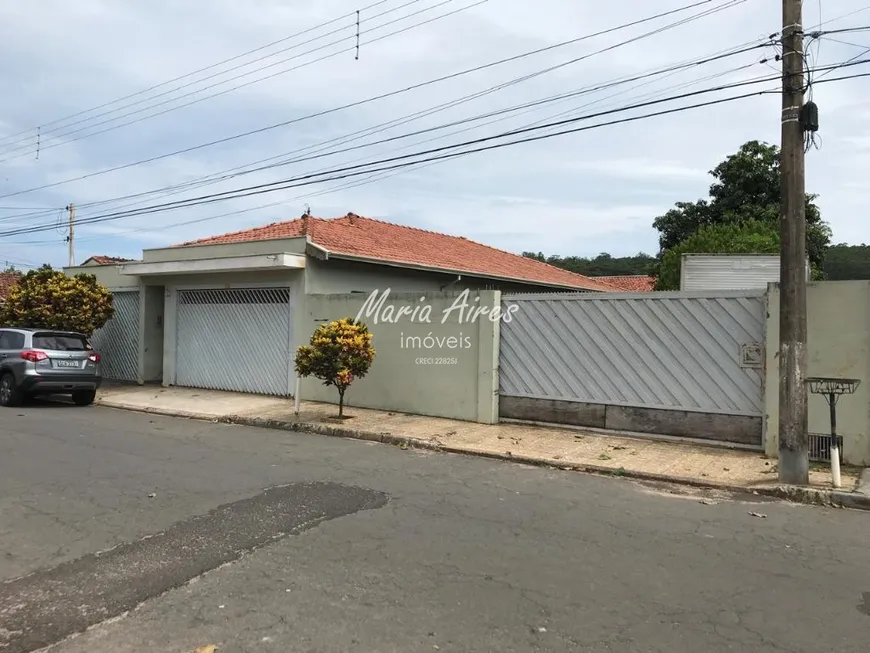 Foto 1 de Casa com 2 Quartos à venda, 220m² em , Itirapina