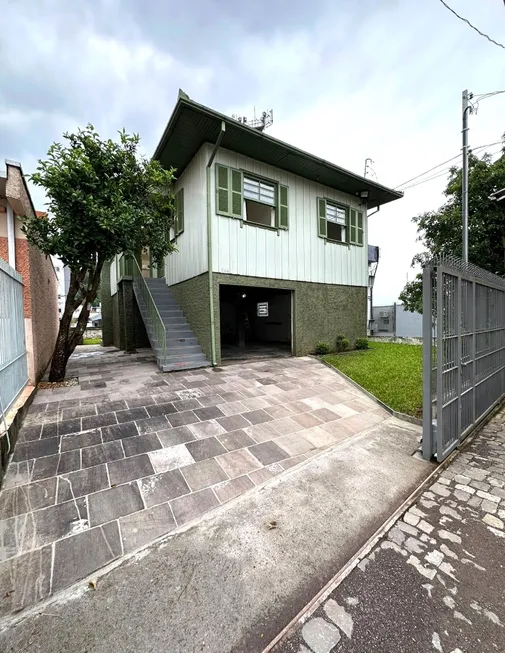 Foto 1 de Casa com 2 Quartos à venda, 65m² em Nossa Senhora de Lourdes, Caxias do Sul