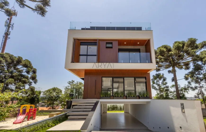 Foto 1 de Casa de Condomínio com 3 Quartos à venda, 327m² em Santa Cândida, Curitiba