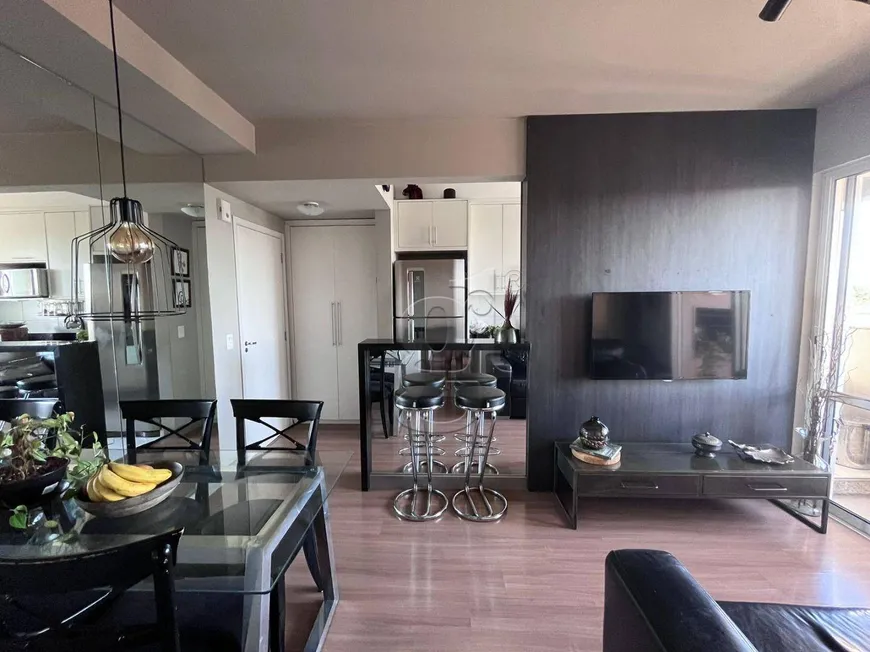 Foto 1 de Apartamento com 3 Quartos à venda, 63m² em Aurora, Londrina