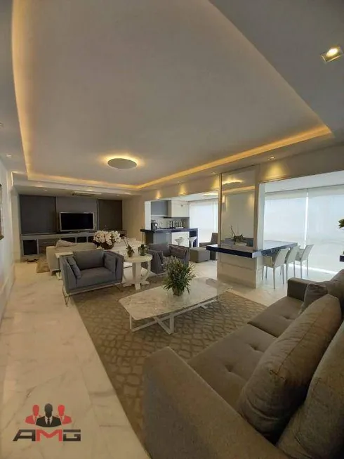 Foto 1 de Apartamento com 3 Quartos à venda, 155m² em Centro, Santos