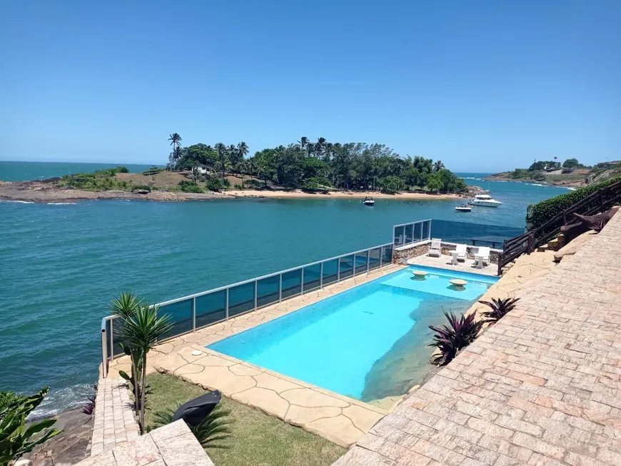 Foto 1 de Casa de Condomínio com 4 Quartos à venda, 200m² em Praia da Costa, Vila Velha