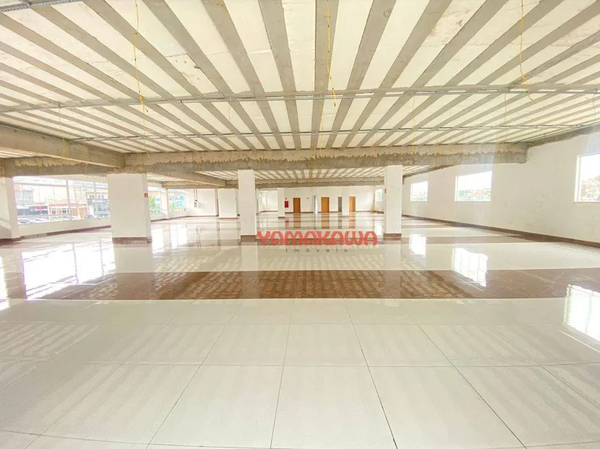 Foto 1 de Prédio Comercial para alugar, 3000m² em Itaquera, São Paulo