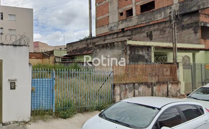 Foto 1 de Lote/Terreno à venda, 200m² em Centro, Uberlândia