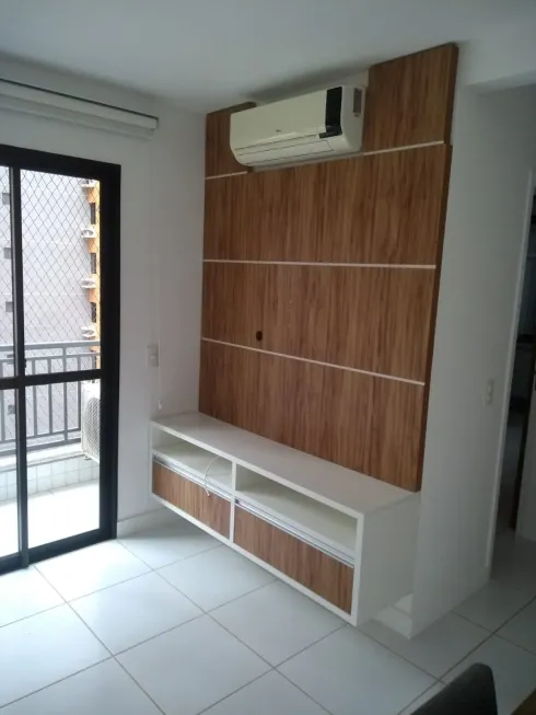 Foto 1 de Apartamento com 2 Quartos para alugar, 61m² em Calhau, São Luís