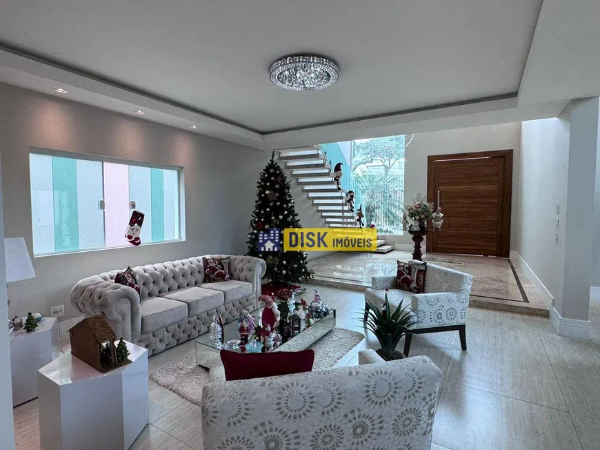 Foto 1 de Casa com 5 Quartos para venda ou aluguel, 550m² em Parque Anchieta, São Bernardo do Campo