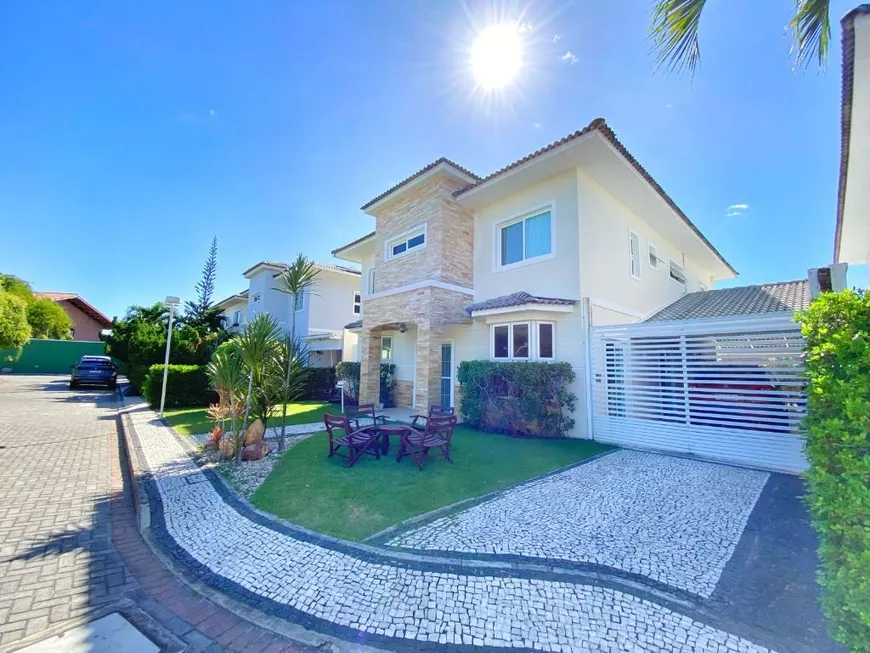 Foto 1 de Casa de Condomínio com 4 Quartos à venda, 340m² em De Lourdes, Fortaleza