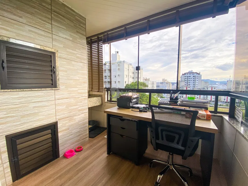 Foto 1 de Apartamento com 3 Quartos à venda, 119m² em Capoeiras, Florianópolis