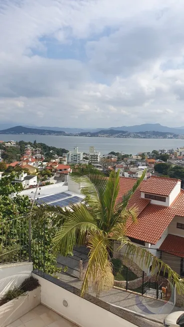 Foto 1 de Casa com 3 Quartos à venda, 319m² em Itaguaçu, Florianópolis