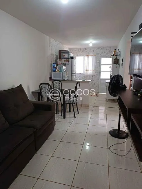 Foto 1 de Casa de Condomínio com 2 Quartos à venda, 57m² em Loteamento Residencial Pequis, Uberlândia