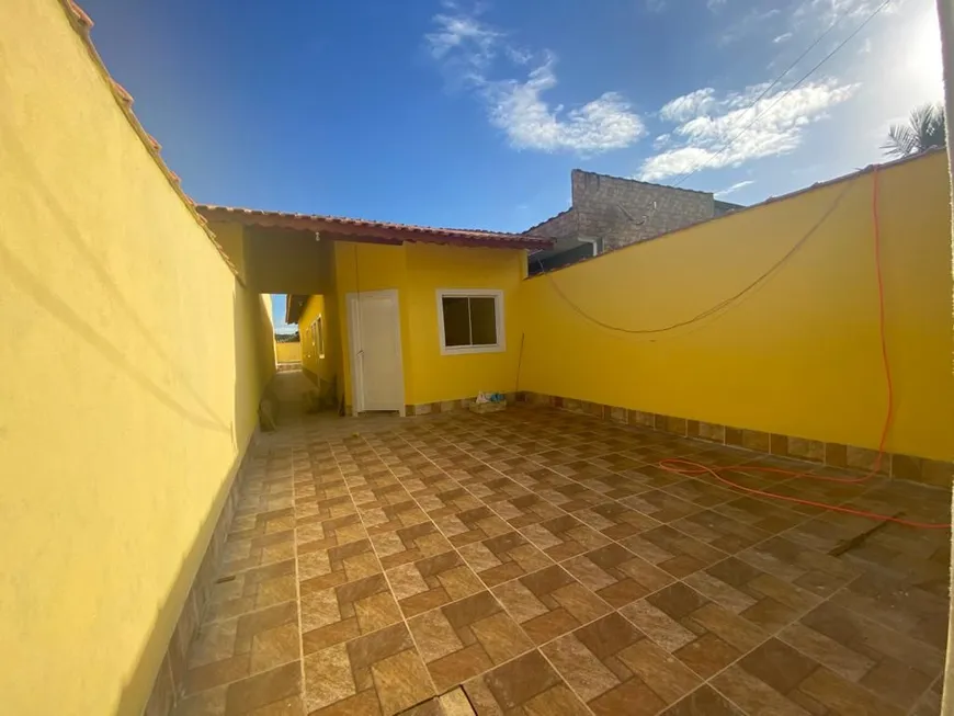 Foto 1 de Casa com 2 Quartos à venda, 70m² em Vila Atlântica, Mongaguá