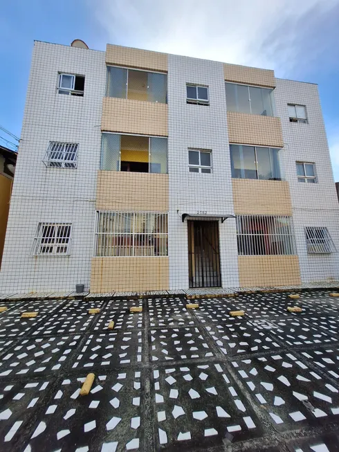 Foto 1 de Apartamento com 3 Quartos para alugar, 50m² em Joaquim Tavora, Fortaleza
