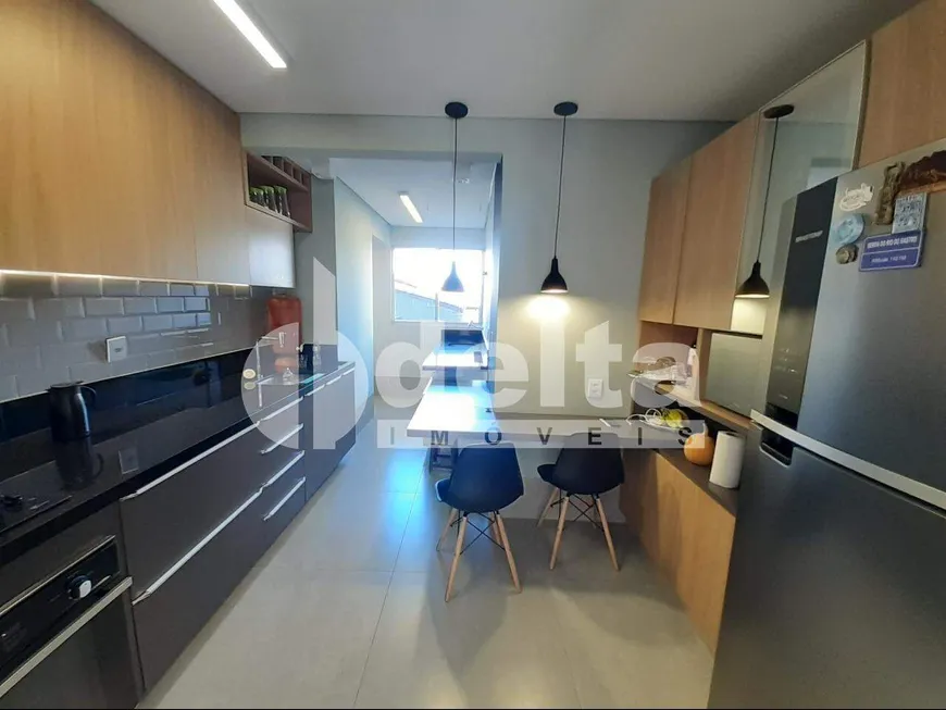 Foto 1 de Apartamento com 3 Quartos à venda, 94m² em Lidice, Uberlândia