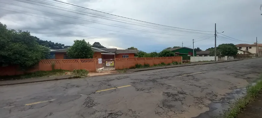 Foto 1 de Casa com 3 Quartos para venda ou aluguel, 80m² em Uvaranas, Ponta Grossa