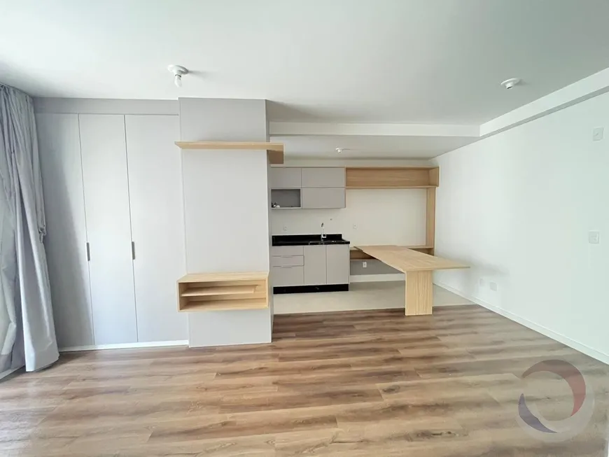 Foto 1 de Apartamento com 1 Quarto à venda, 38m² em Centro, Florianópolis