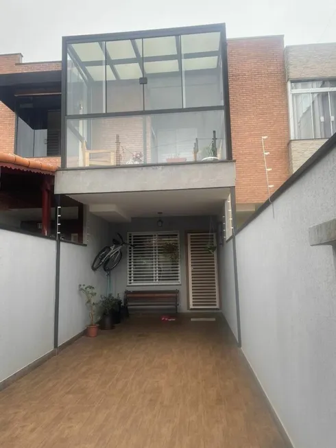 Foto 1 de Sobrado com 3 Quartos à venda, 200m² em Vila Lucia, São Paulo