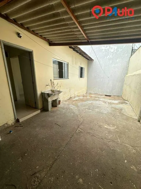 Foto 1 de Casa com 2 Quartos à venda, 121m² em Vila Queiroz, Limeira