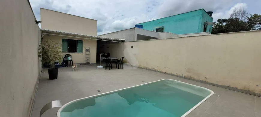 Foto 1 de Casa com 3 Quartos à venda, 230m² em Tropical, Contagem