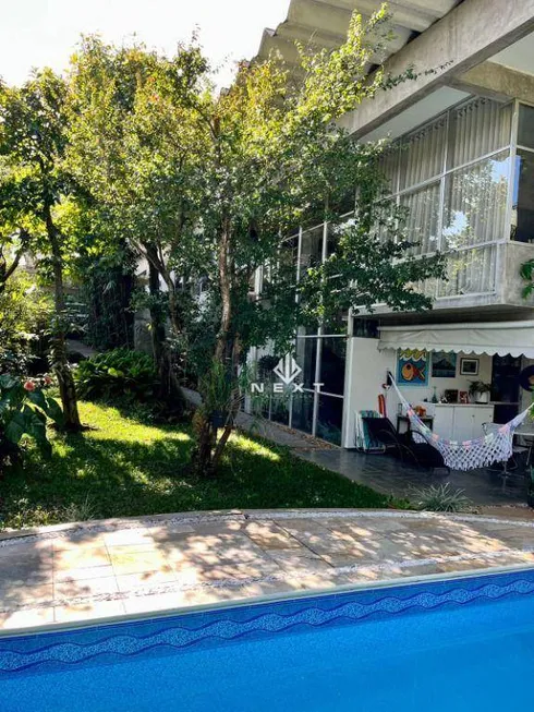 Foto 1 de Casa de Condomínio com 3 Quartos à venda, 360m² em Alphaville Residencial 6, Santana de Parnaíba