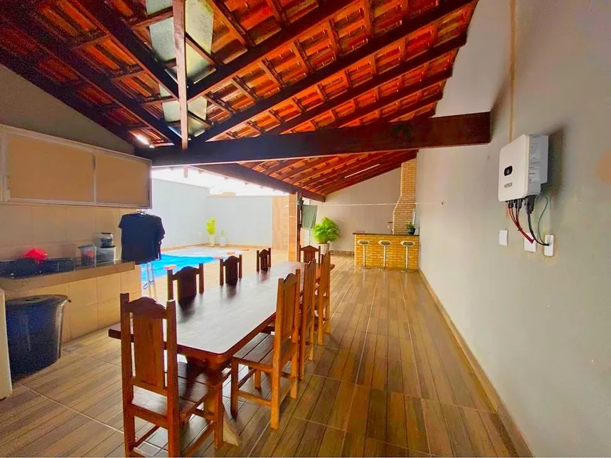 Foto 1 de Casa com 3 Quartos à venda, 170m² em Jardim America II, Uberlândia