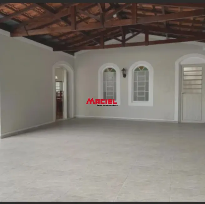 Foto 1 de Casa com 3 Quartos à venda, 210m² em Jardim Satélite, São José dos Campos